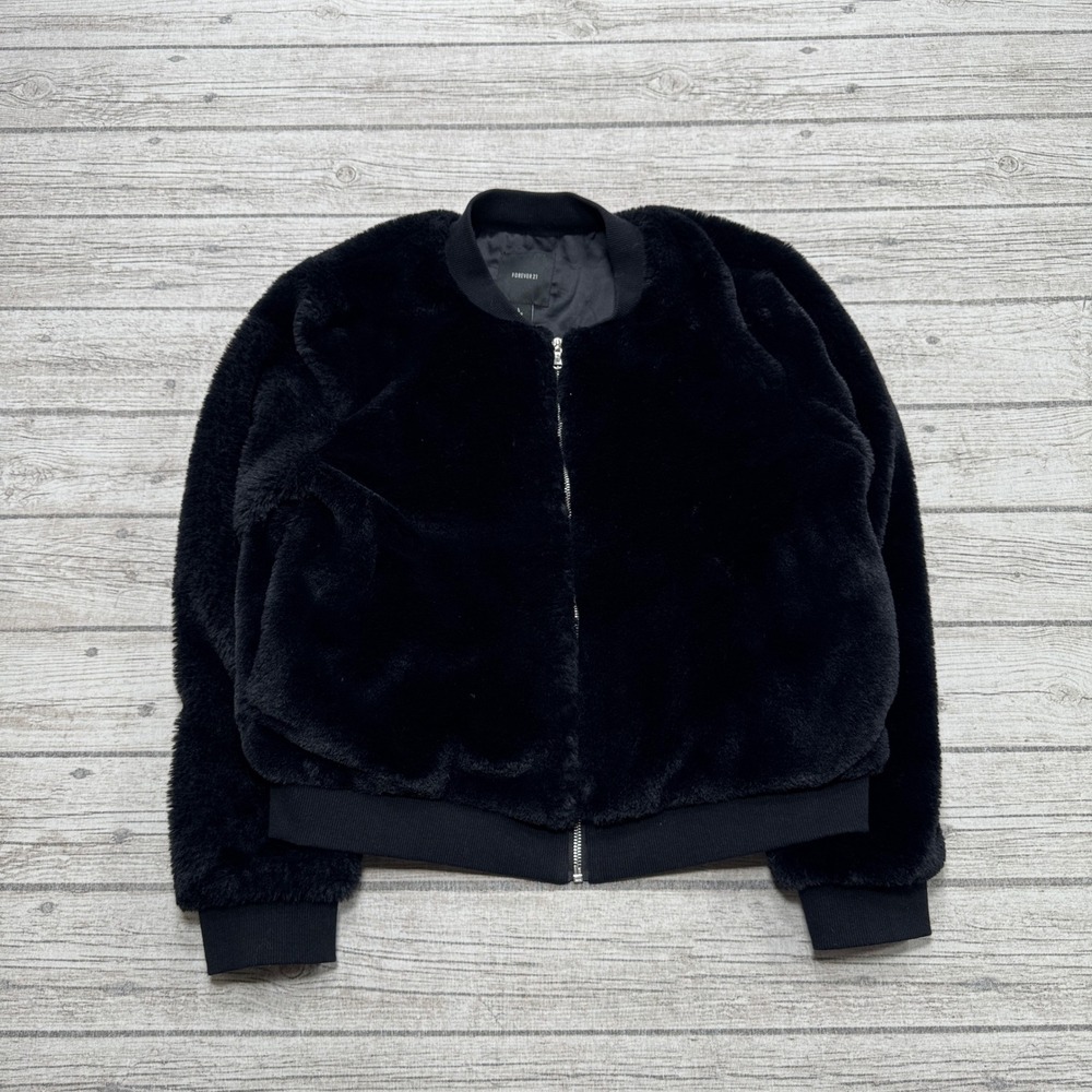 Forever 21 Jacket Womens Large Black Zip Up Faux Fur Plush Cozy Boxy Fit Outdoor